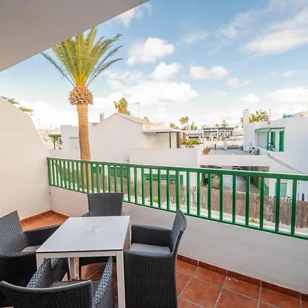 佩妮塔公寓 *